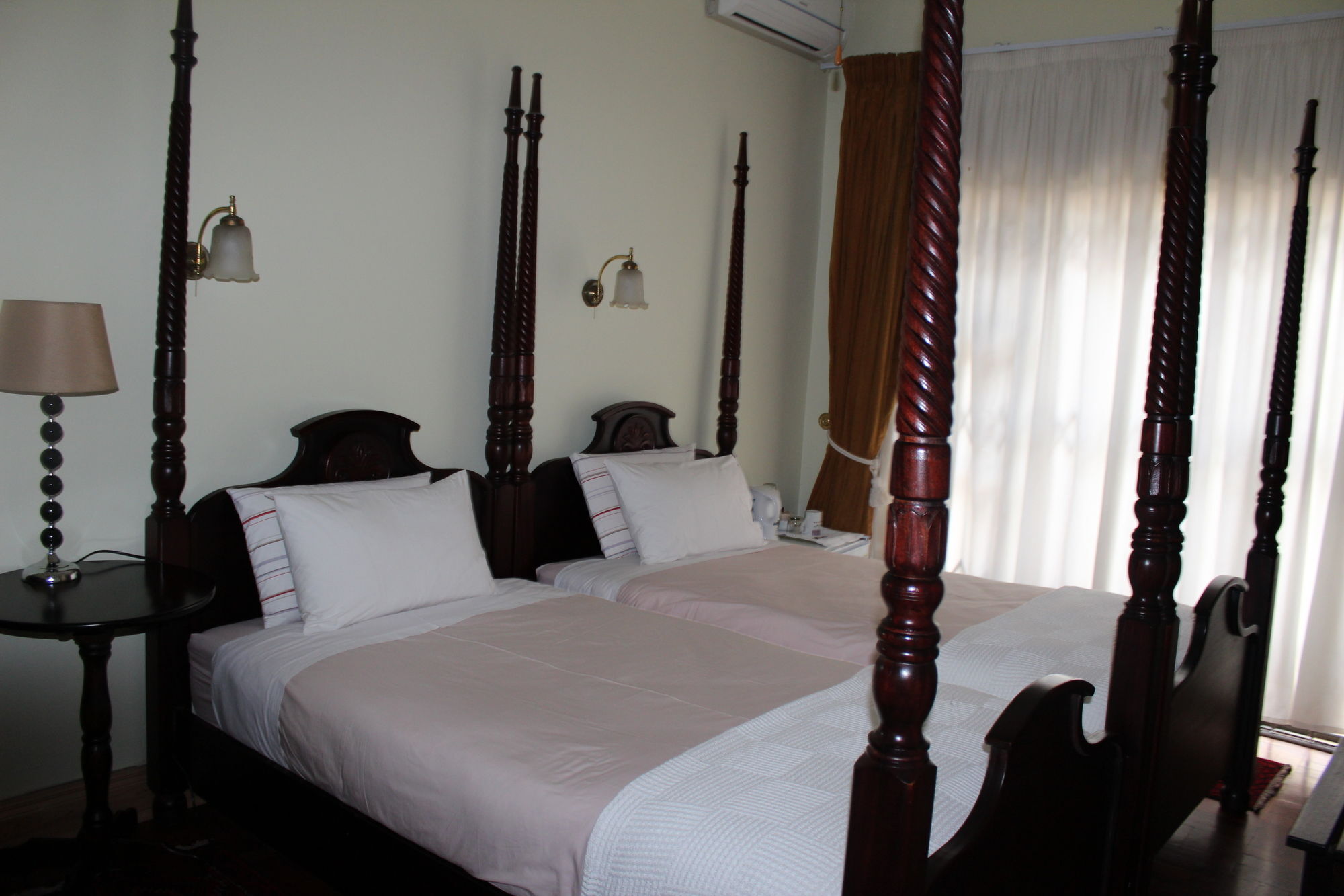 Mendelssohn Manor Guest House Randburg Экстерьер фото